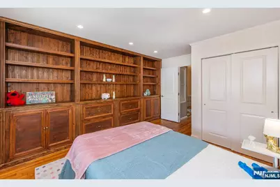 34 Waldo Avenue 13 #13, Jersey City, NJ 07306 - Photo 20