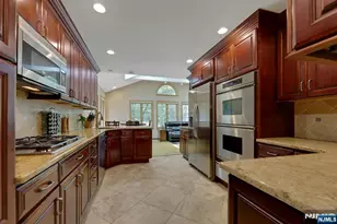 33 Hurlbut St, Westwood, NJ 07675 - Photo 16