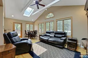 33 Hurlbut St, Westwood, NJ 07675 - Photo 10