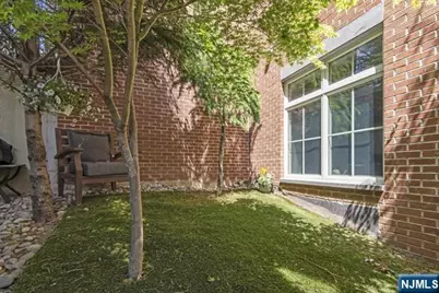 1600 Kaufer Lane 12 #12, Fort Lee, NJ 07024 - Photo 22