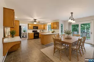 2 Rogers Ct, Midland Park, NJ 07432 - Photo 10