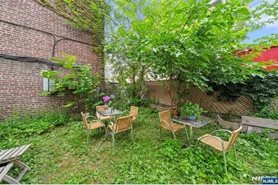 611 Anderson Avenue, Cliffside Park, NJ 07010 - Photo 26