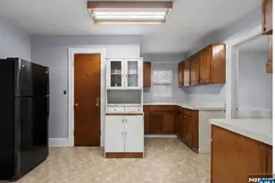 30 Lindsley Ave, West Orange Township, NJ 07052 - Photo 4