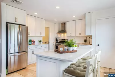 15 Aka 15 Bogert Place, Clifton, NJ 07013 - Photo 6