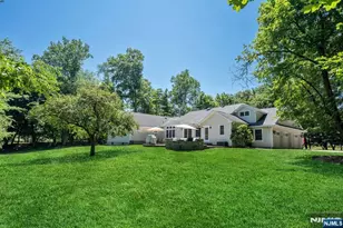330 Airmount Ave, Ramsey, NJ 07446 - Photo 32