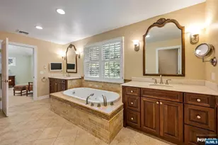 330 Airmount Ave, Ramsey, NJ 07446 - Photo 18
