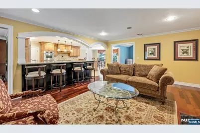 330 Airmount Avenue, Ramsey, NJ 07446 - Photo 4