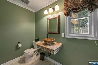 330 Airmount Avenue, Ramsey, NJ 07446 - Photo 16