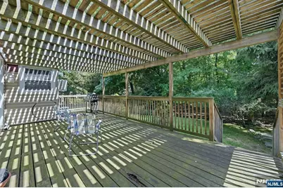 288 Montana Street, Paramus, NJ 07652 - Photo 18