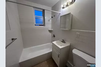 35 S Willow Street A5 #A5, Montclair, NJ 07042 - Photo 12