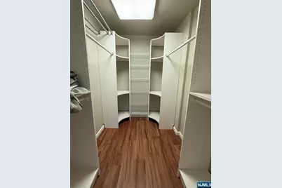 18 Garden Place 242 #242, Edgewater, NJ 07020 - Photo 14