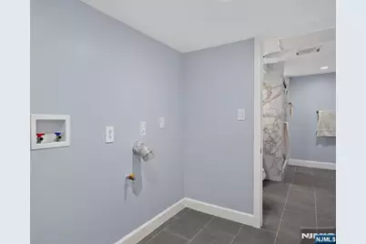 670 John Street, Teaneck Township, NJ 07666 - Photo 20