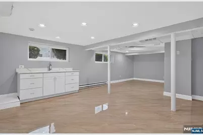 670 John Street, Teaneck Township, NJ 07666 - Photo 14