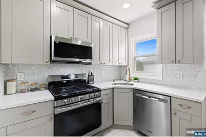 83 S Prospect Avenue, Hackensack, NJ 07601 - Photo 14
