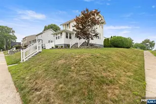83 S Prospect Ave, Hackensack, NJ 07601 - Photo 4