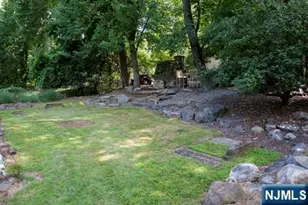 51 Rutherford Pl, Montvale, NJ 07645 - Photo 12