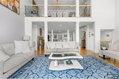 7 Oakdene Terrace 7 #7, Edgewater, NJ 07020 - Photo 4