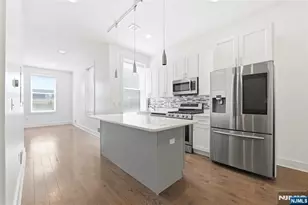 252 Mt Pleasant Ave, Newark, NJ 07104 - Photo 6