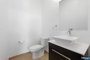 252 Mt Pleasant Ave, Newark, NJ 07104 - Photo 10