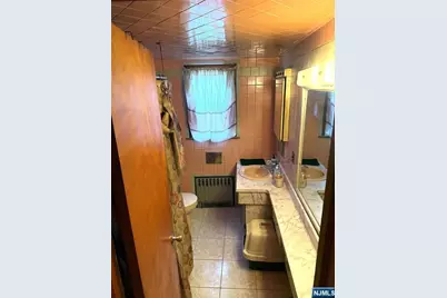 193 Macarthur Avenue, Garfield, NJ 07026 - Photo 16
