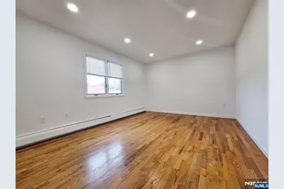 31 Marion Avenue 2 #2, Cliffside Park, NJ 07010 - Photo 14