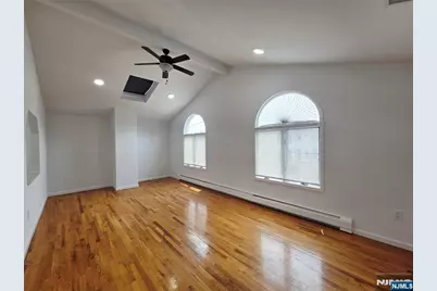 31 Marion Avenue 2 #2, Cliffside Park, NJ 07010 - Photo 4