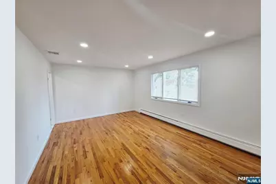 31 Marion Avenue 2 #2, Cliffside Park, NJ 07010 - Photo 16