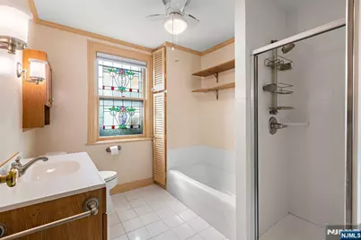 540 Highridge Avenue, Cliffside Park, NJ 07010 - Photo 22