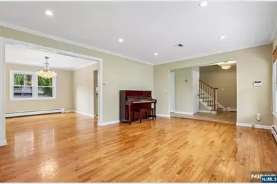 39 Maple Avenue, Demarest, NJ 07627 - Photo 18