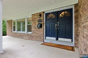 39 Maple Ave, Demarest, NJ 07627 - Photo 4
