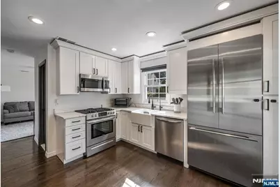 44 Pavonia Avenue, Emerson, NJ 07630 - Photo 6
