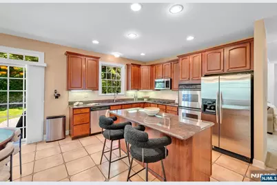 206 Van Buren Drive, Paramus, NJ 07652 - Photo 20