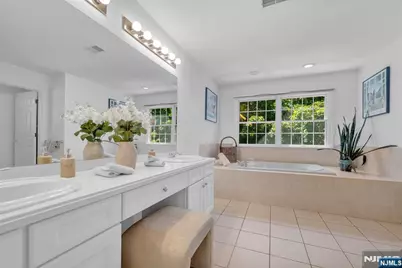 206 Van Buren Drive, Paramus, NJ 07652 - Photo 36