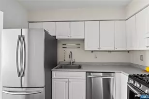 10 Bergen Ridge Rd, North Bergen, NJ 07047 - Photo 10