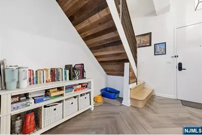 142 Charles Street 403 #403, Jersey City, NJ 07307 - Photo 10