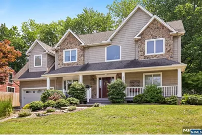 292 Gorden Drive, Paramus, NJ 07652 - Photo 48