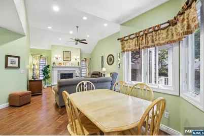 292 Gorden Drive, Paramus, NJ 07652 - Photo 16
