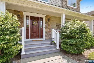 292 Gorden Drive, Paramus, NJ 07652 - Photo 2
