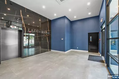 2021 Jones Road 204 #204, Fort Lee, NJ 07024 - Photo 10