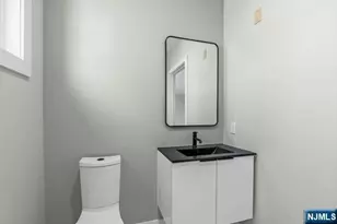 2021 Jones Road 204, Fort Lee, NJ 07024 - Photo 6