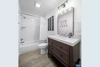 472 Macarthur Avenue 5 #5, Garfield, NJ 07026 - Photo 22