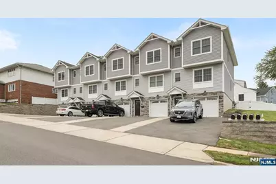 472 Macarthur Avenue 5 #5, Garfield, NJ 07026 - Photo 2