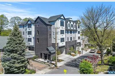 2021 Jones Road 205 #205, Fort Lee, NJ 07024 - Photo 6