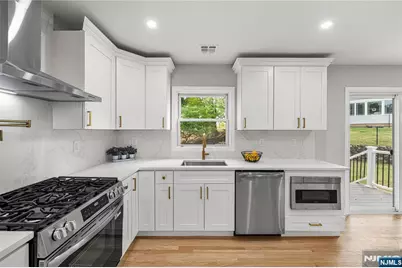 76 Dawn Avenue, Haledon, NJ 07508 - Photo 16