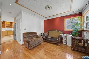 92 Blauvelt Ave, Bergenfield, NJ 07621 - Photo 6
