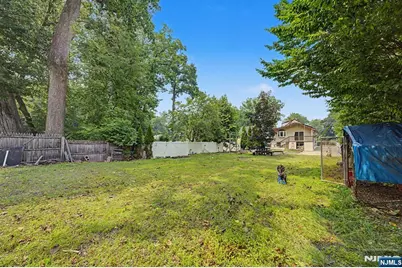 92 Blauvelt Avenue, Bergenfield, NJ 07621 - Photo 40