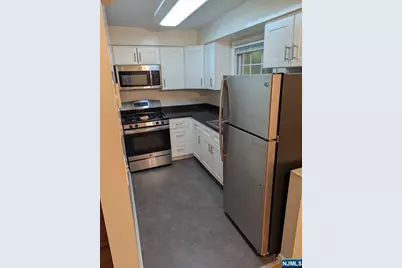 60 Columbia Avenue 17 #17, Dumont, NJ 07628 - Photo 2