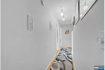 2000 Linwood Avenue 10R #10R, Fort Lee, NJ 07024 - Photo 12