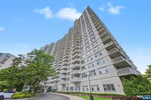 2000 Linwood Ave 10R, Fort Lee, NJ 07024 - Photo 1