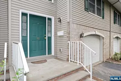 90 Elm Street, Allendale, NJ 07401 - Photo 2